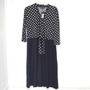 💫NWT Black Polka Dot Dress